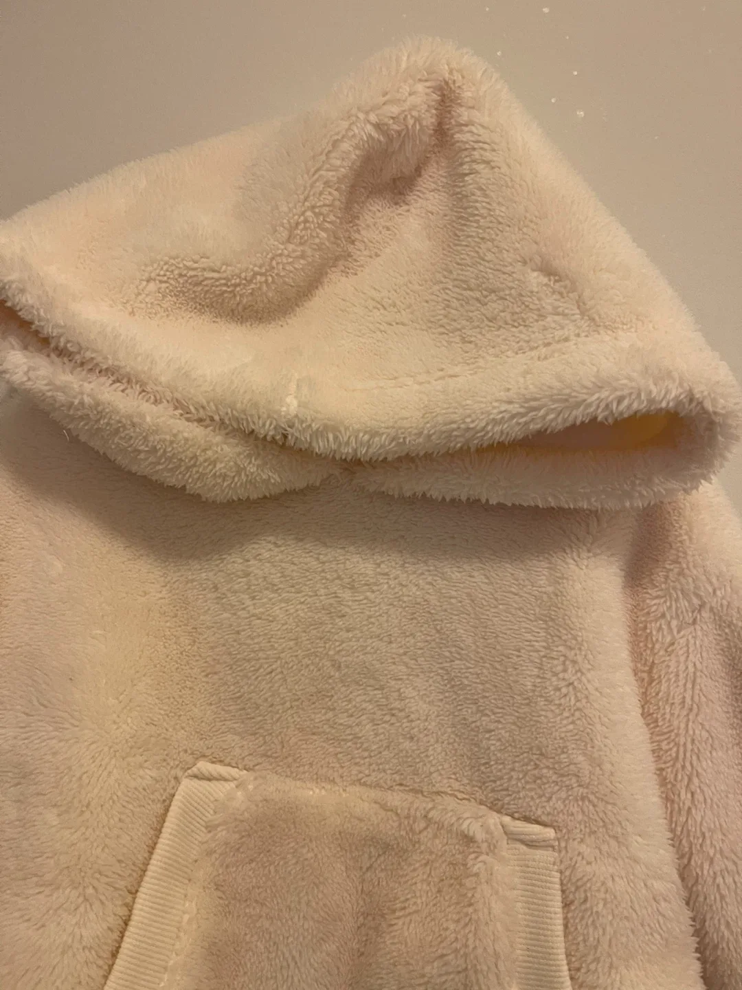 GOERGE Fuzzy Cream-Coloured Kids Hoodie Size 4/5 image indicator(3)