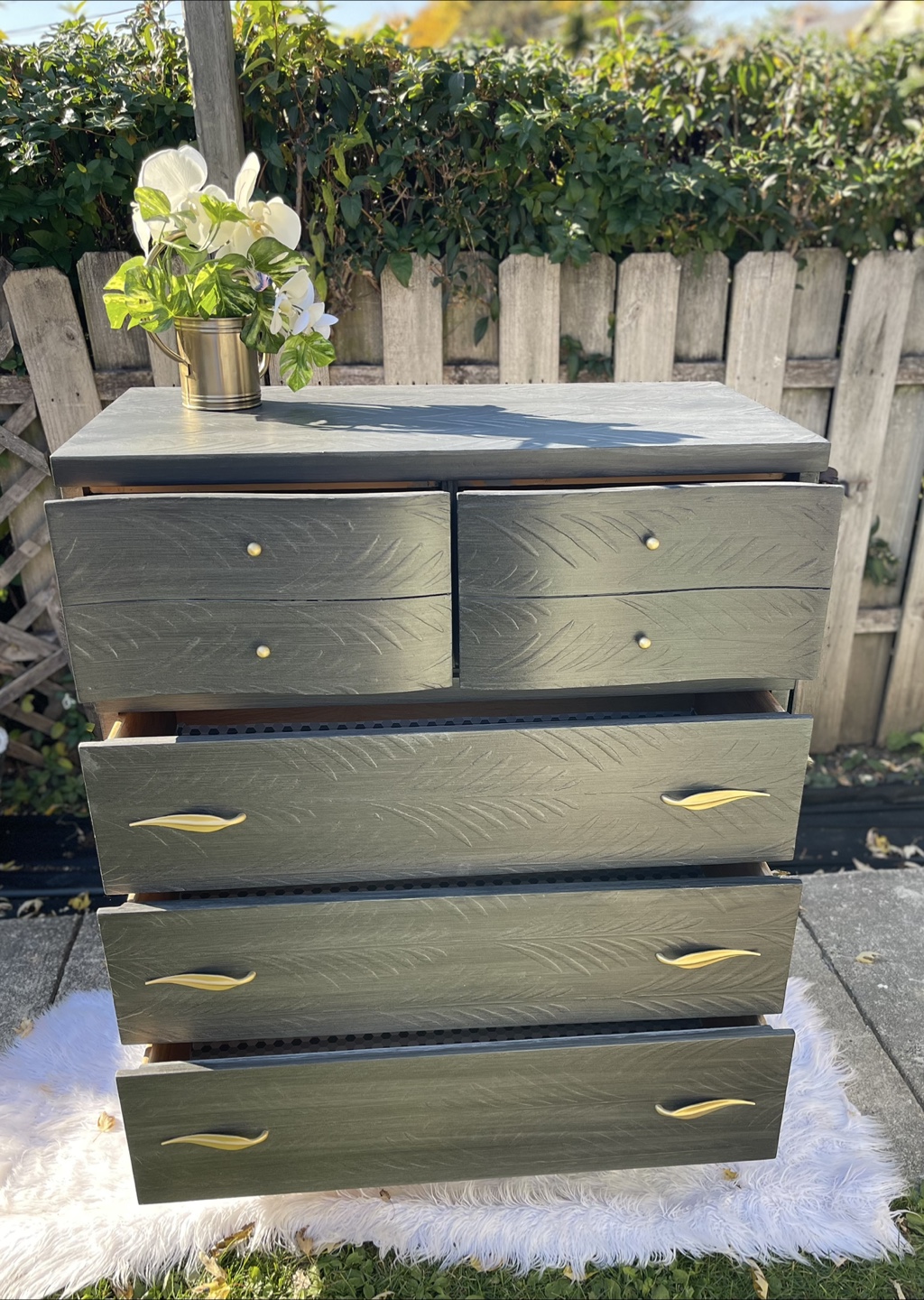 MCM 5 drawers dresser redone in Modern Brushed Gray - photo 5