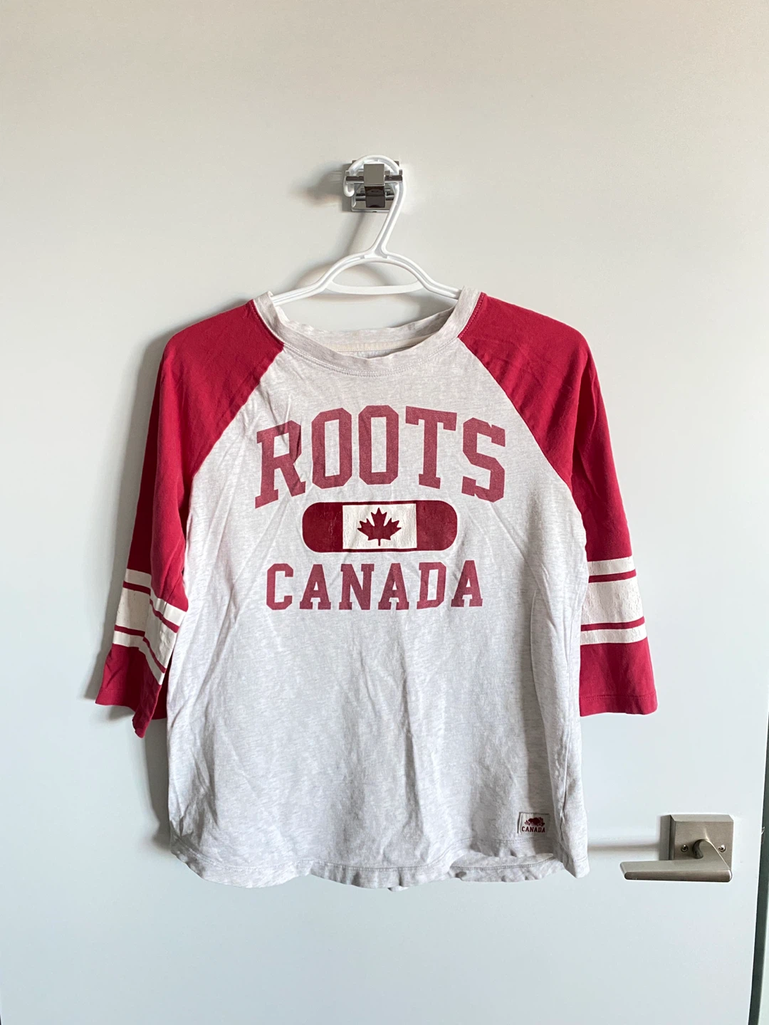 🇨🇦 100% Cotton Vintage Roots Canada Baseball T-Shirt