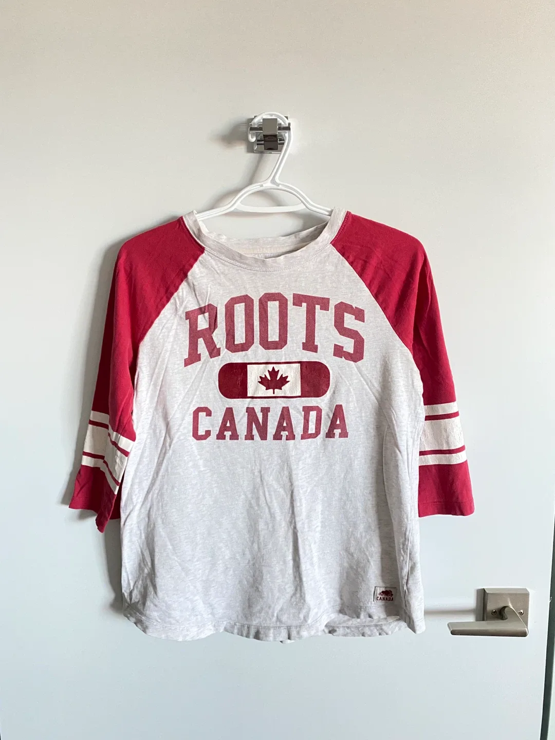 🇨🇦 100% Cotton Vintage Roots Canada Baseball T-Shirt thumbnail
