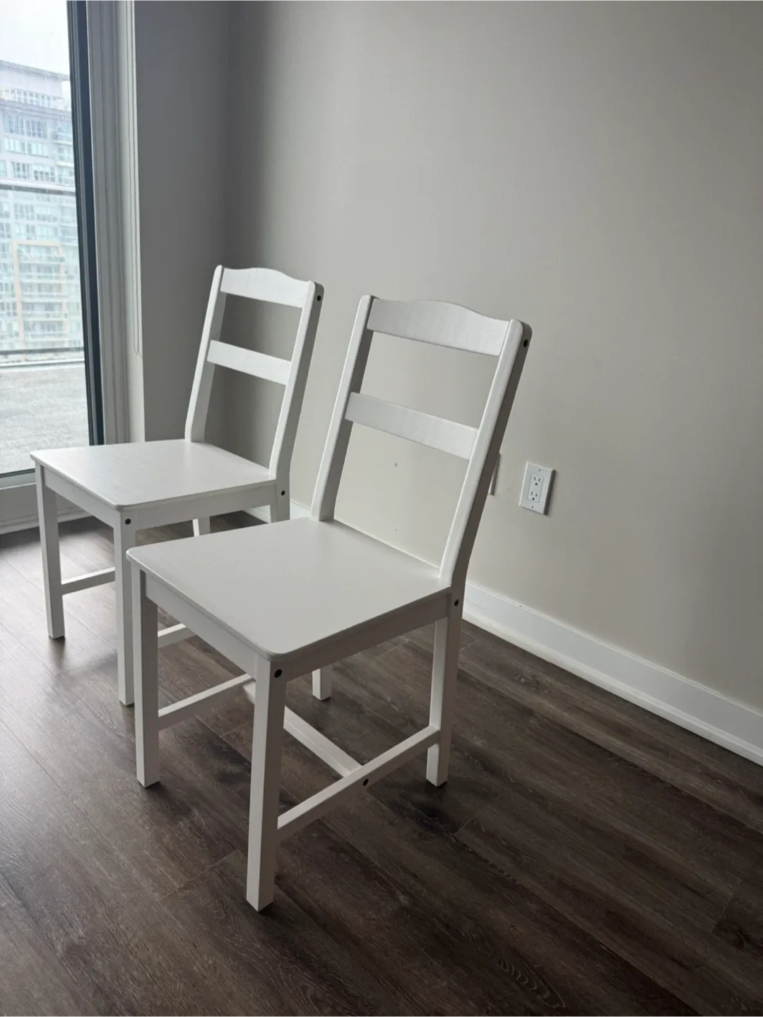 IKEA White Dining Table image indicator(7)