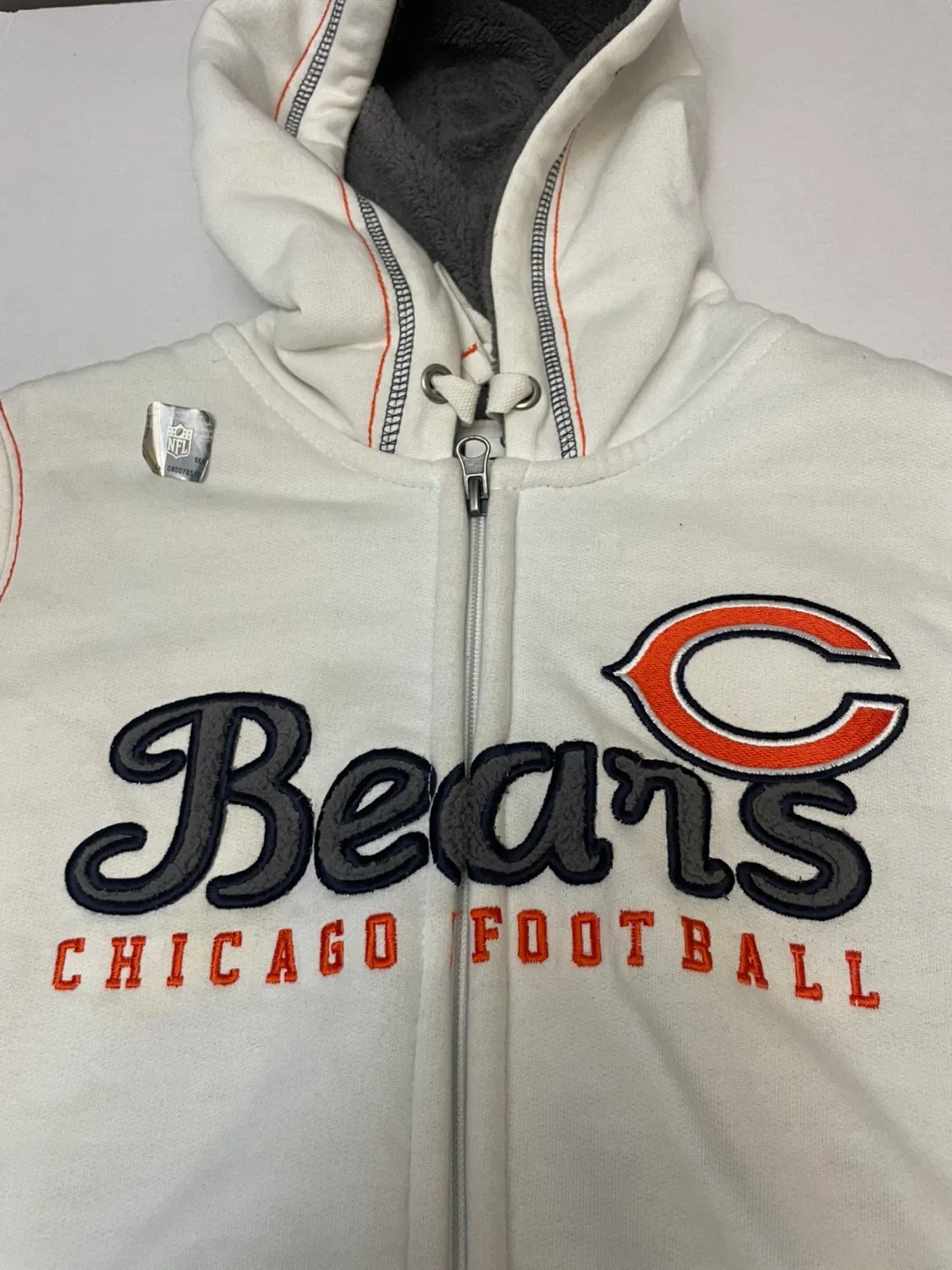 Chicago Bears Full-Zip Hoodie image indicator(2)