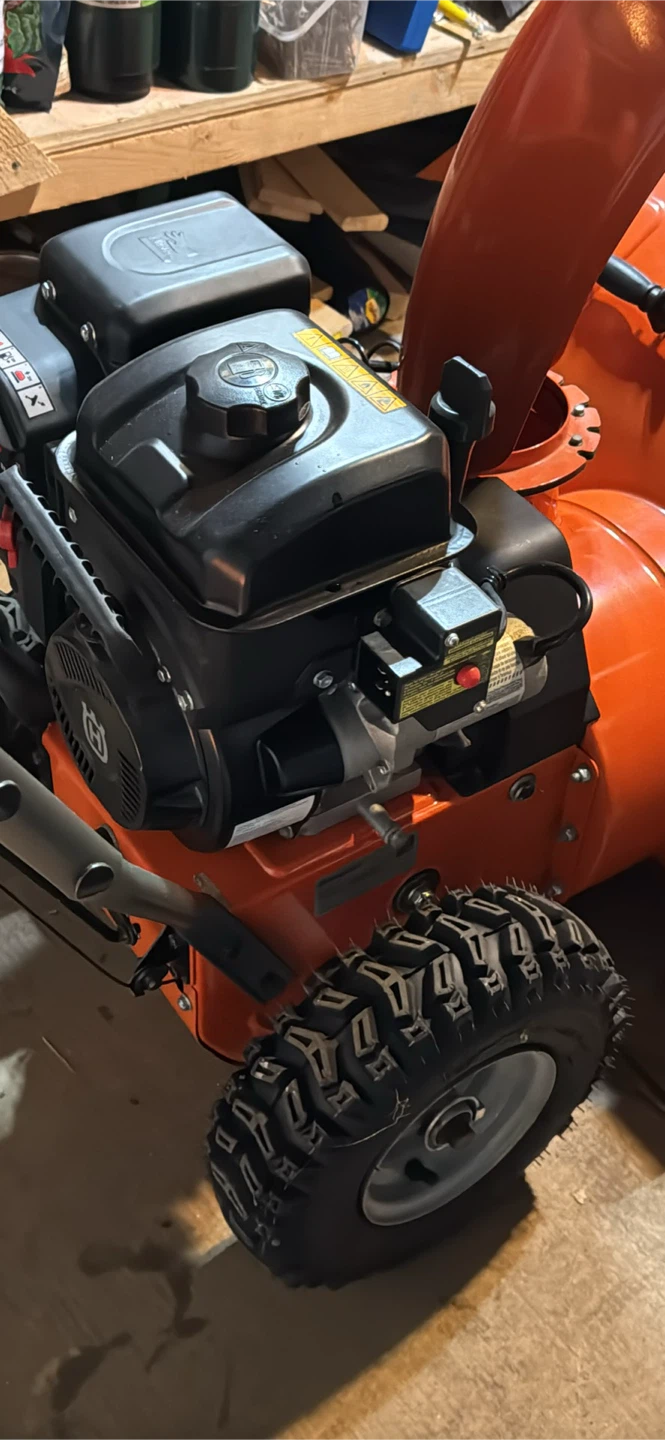Husqvarna ST 124 Snow Blower - photo 4