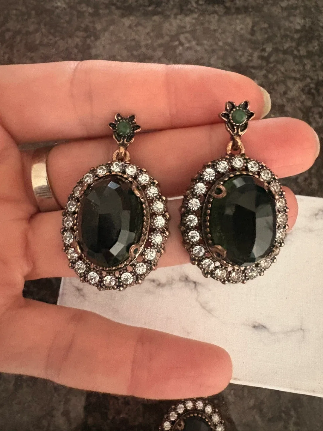 Earrings and Pendant Set - Green Stone image indicator(7)