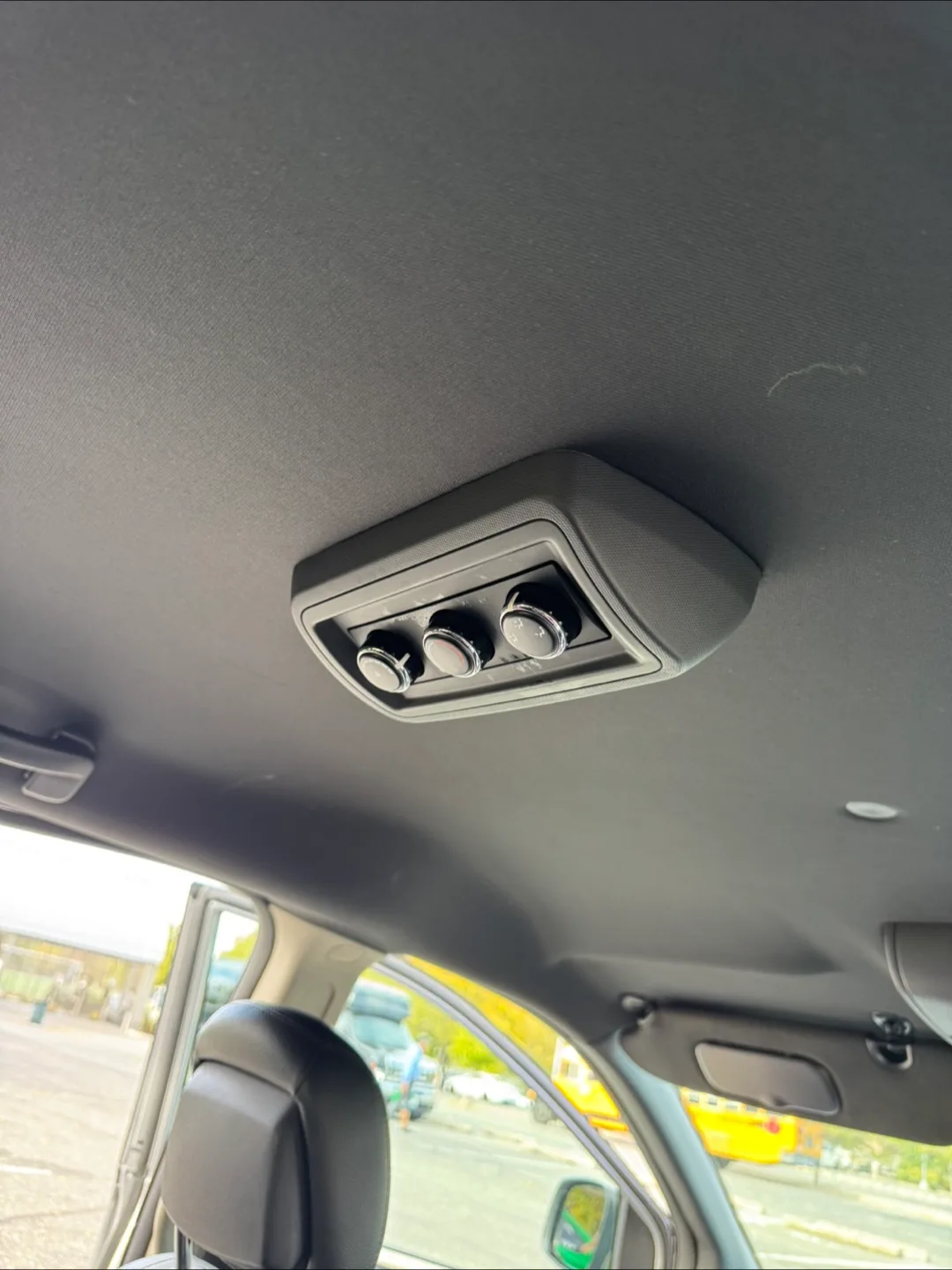 Dodge Grand Caravan Minivan image indicator(9)