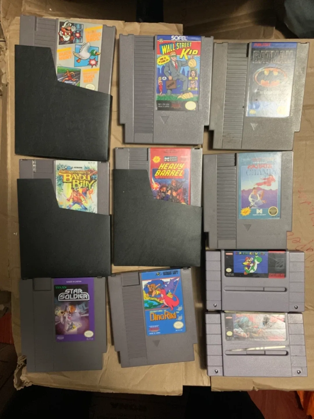 Nintendo NES Console Bundle image indicator(2)