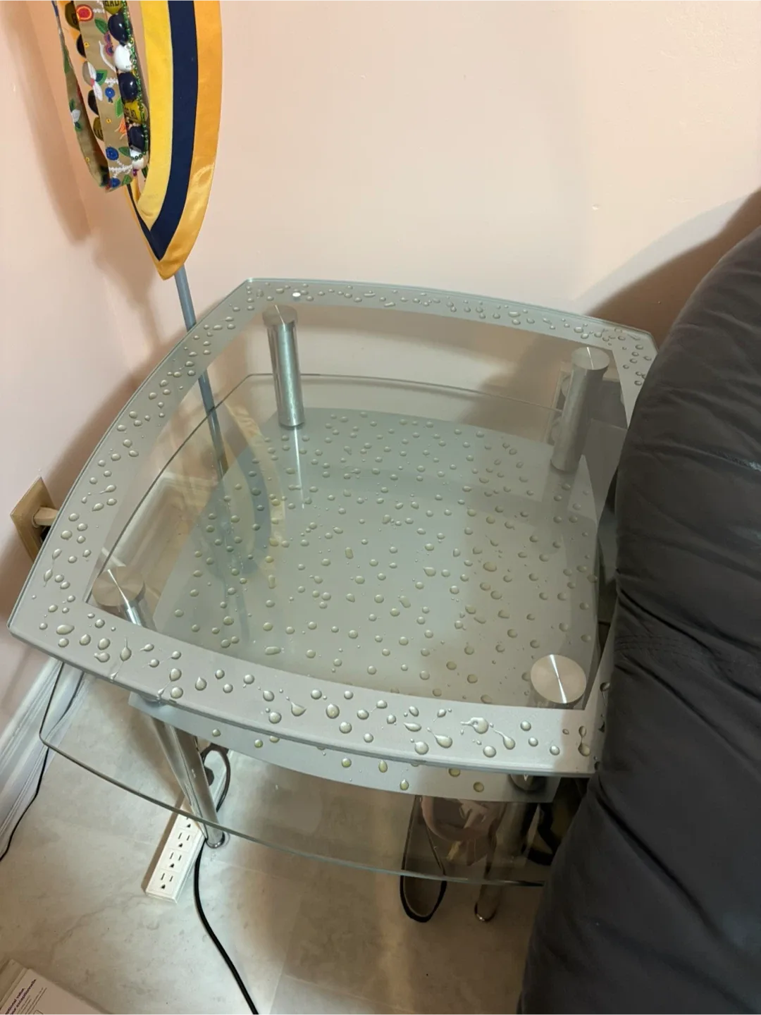 Glass Top End Table image indicator(4)