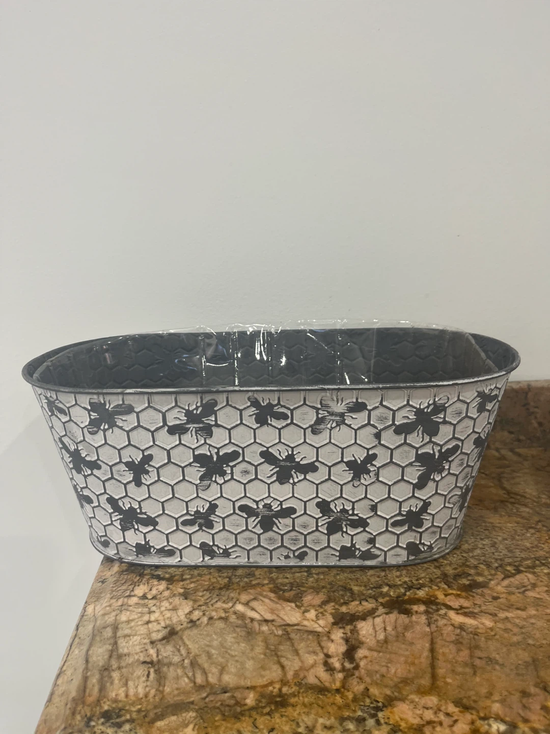 Decorative Bee Patterned Planter for flowers arrangement