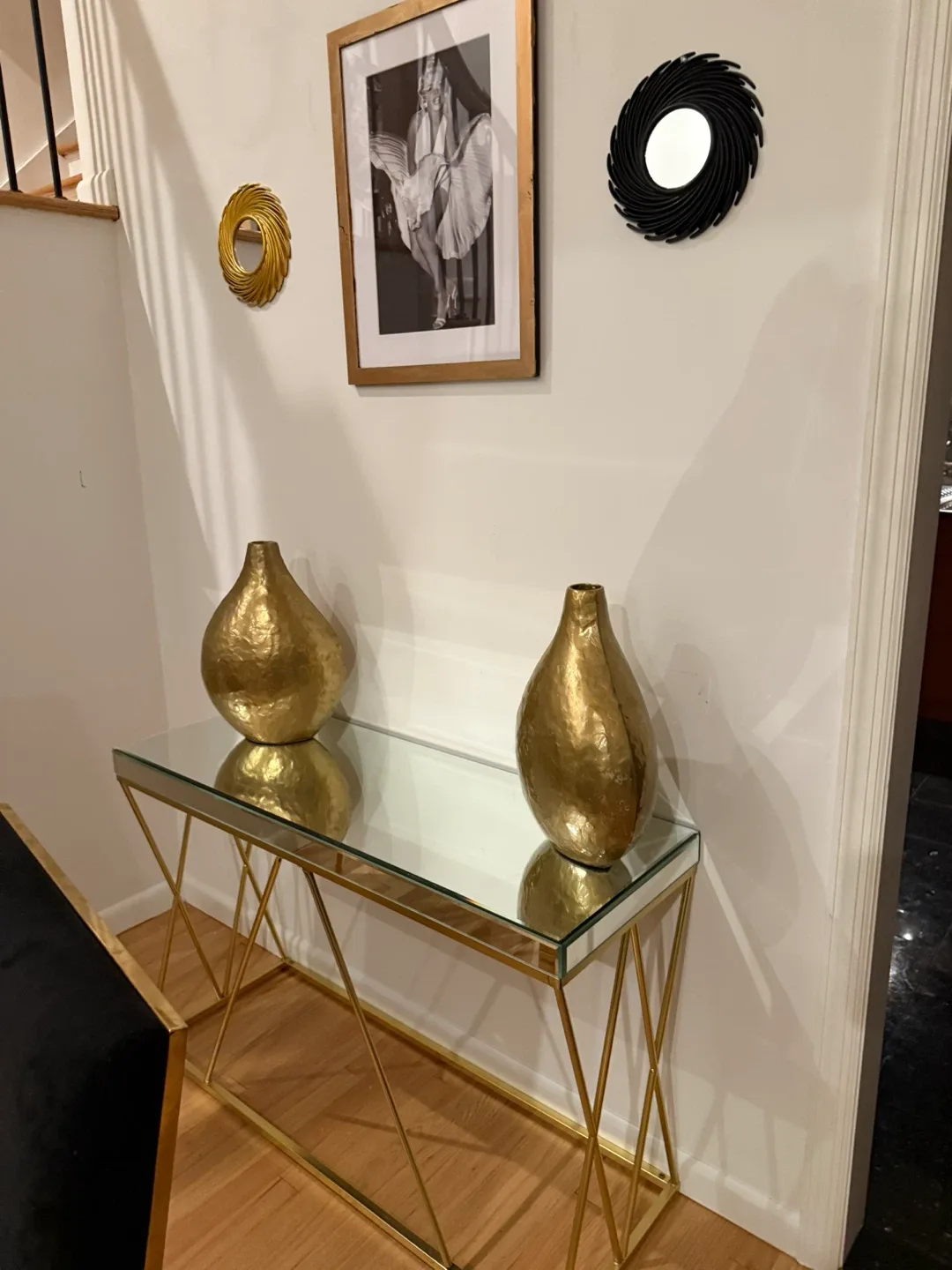 Dining room set and buffet table image indicator(2)