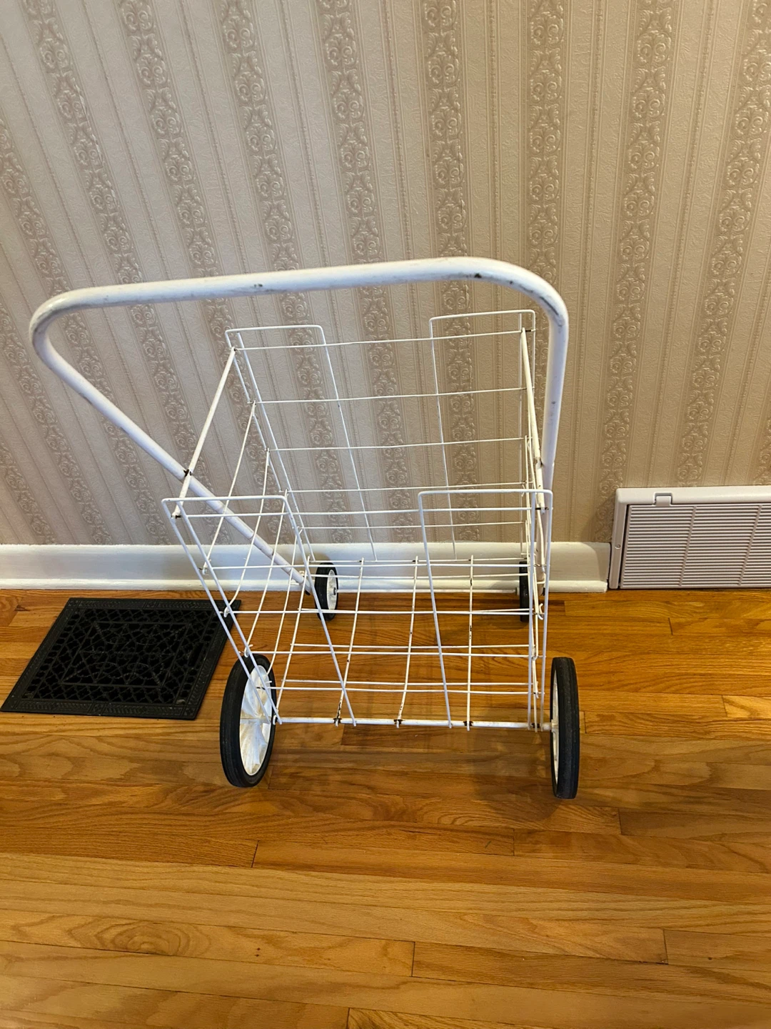 White Metal Shopping Cart - photo 2
