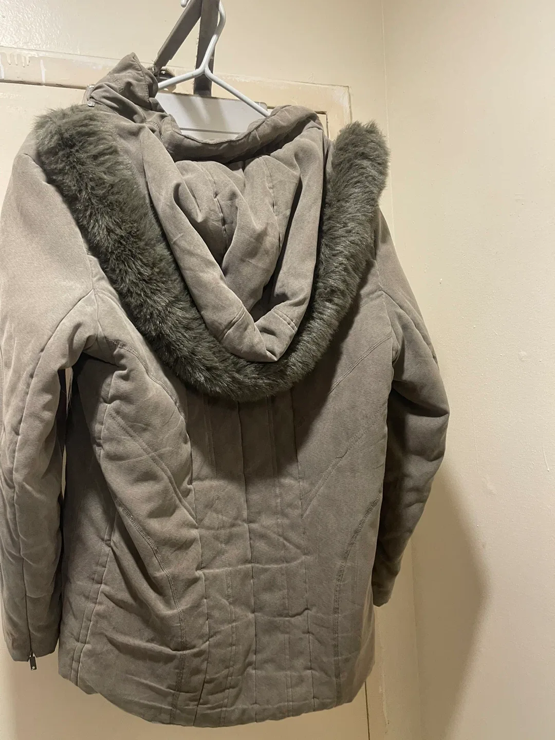 Tradition Grey Winter Coat image indicator(2)