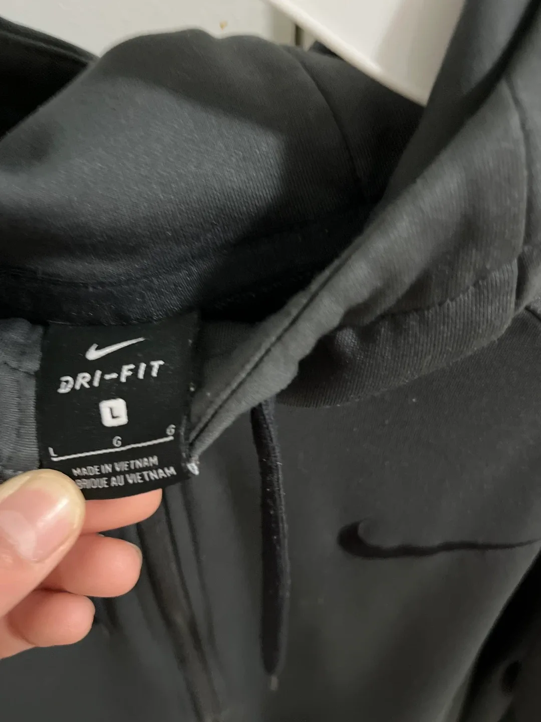 Nike Therma-FIT Full-Zip Hoodie, Grey Size L image indicator(3)