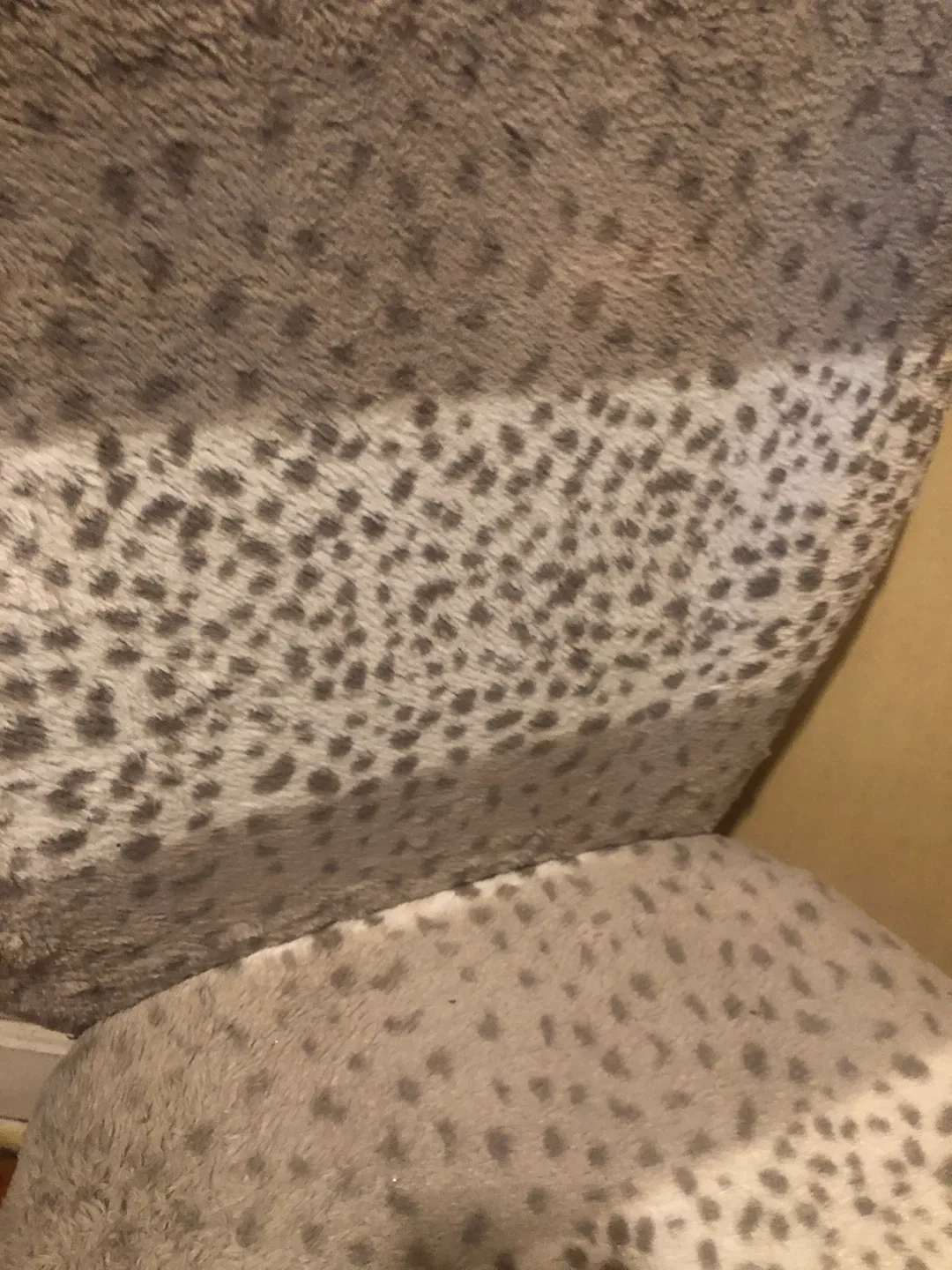 Fuzzy Swivel Desk Chair - Cute & Comfy! image indicator(3)