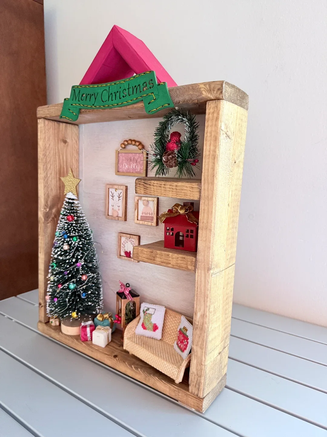 Christmas Shadow Box Display image indicator(5)