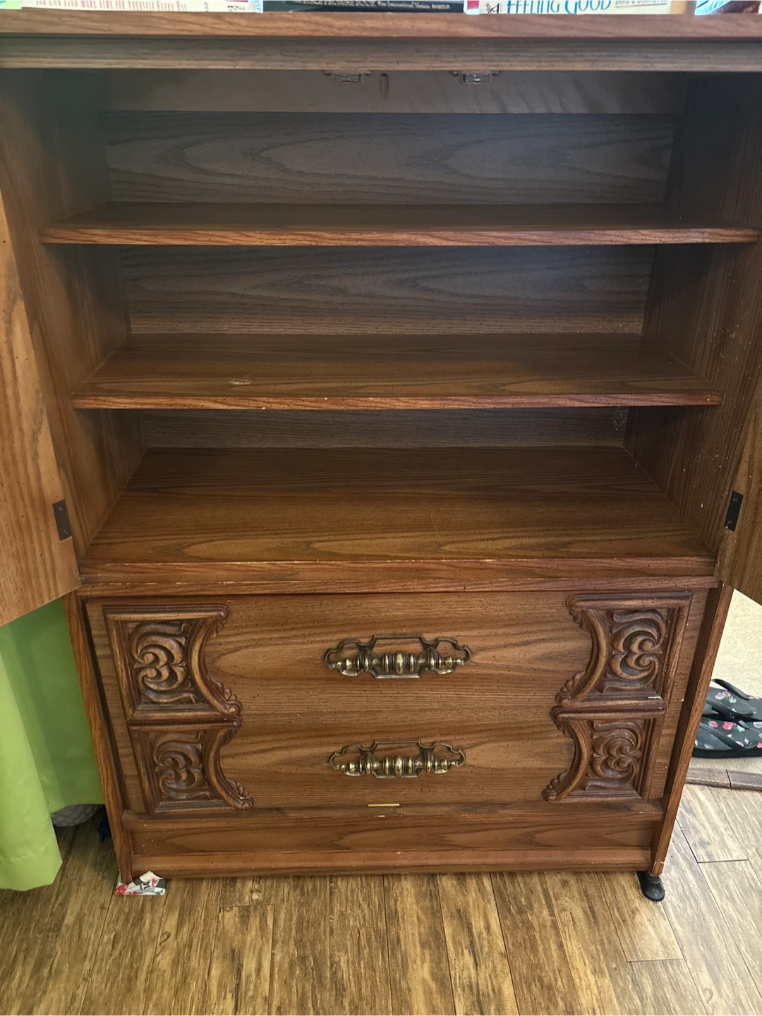 Dresser