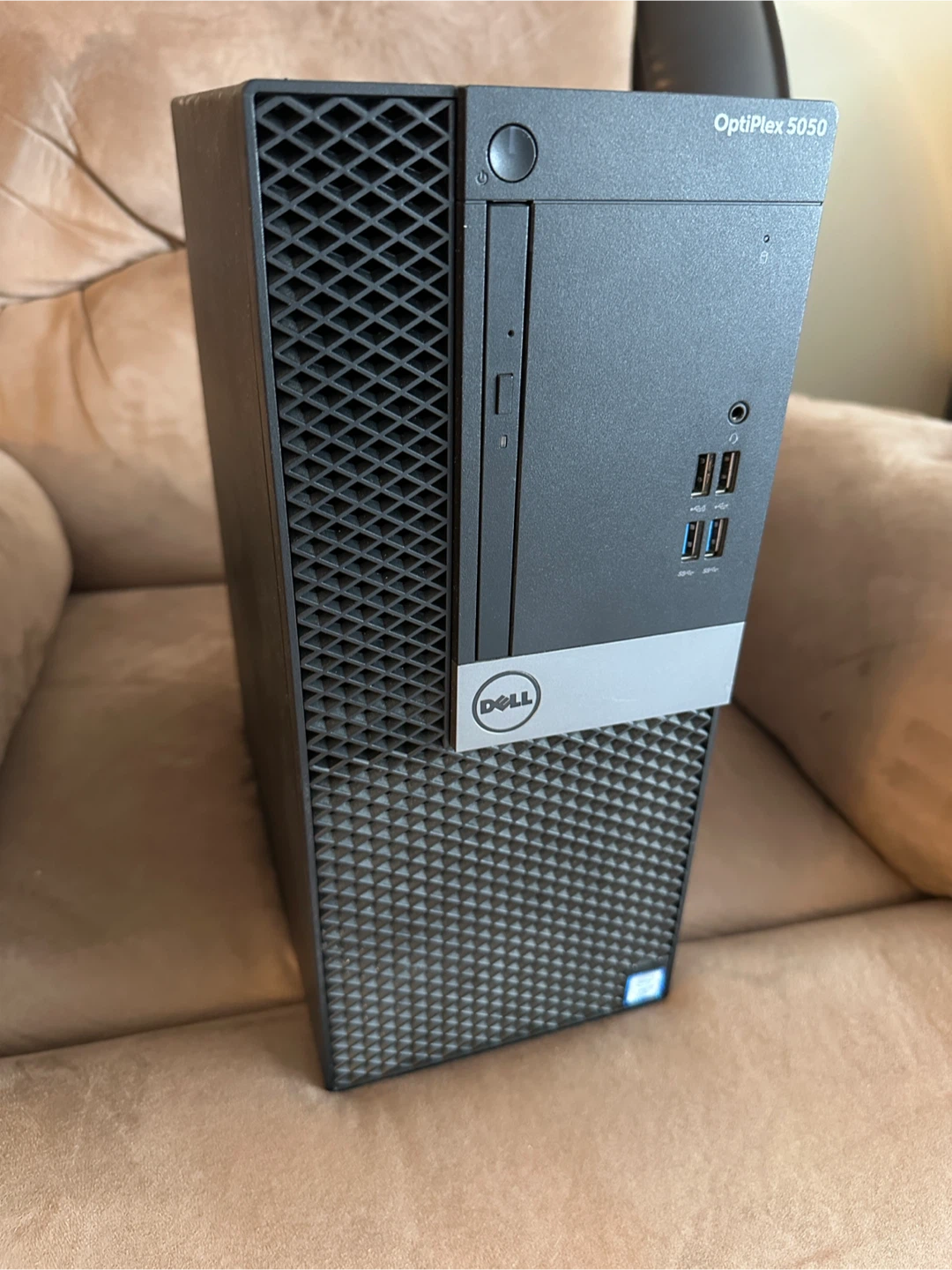 Dell Optiplex Fast Quad Core Intel i7 *16 Gb RAM *WiFi