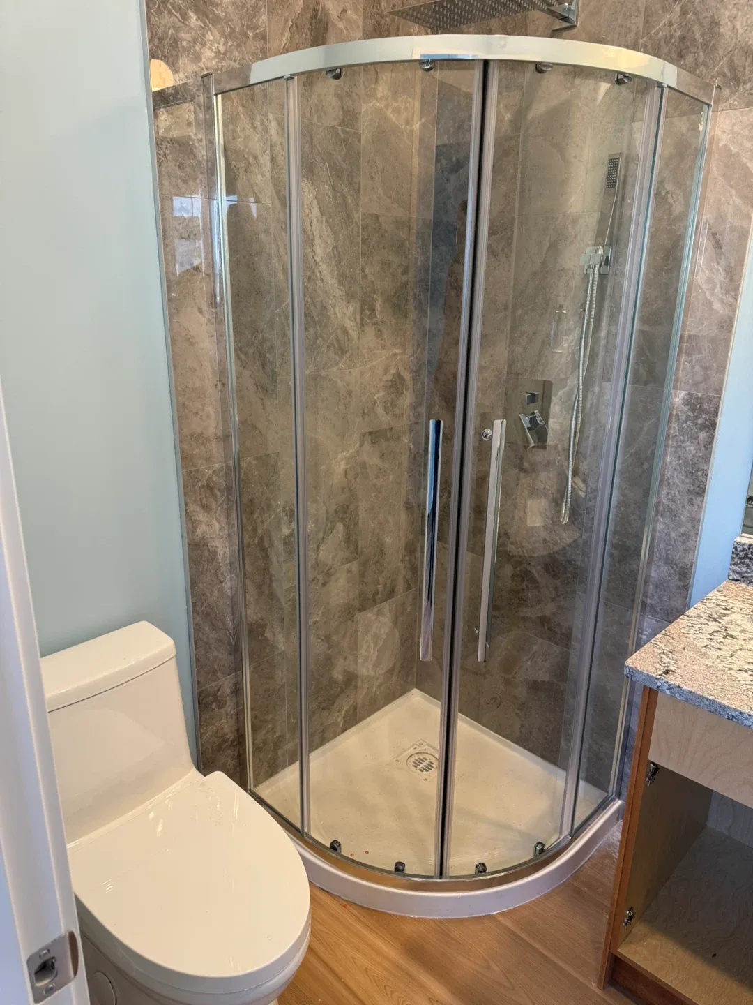 Shower door aluminum railing image indicator(9)