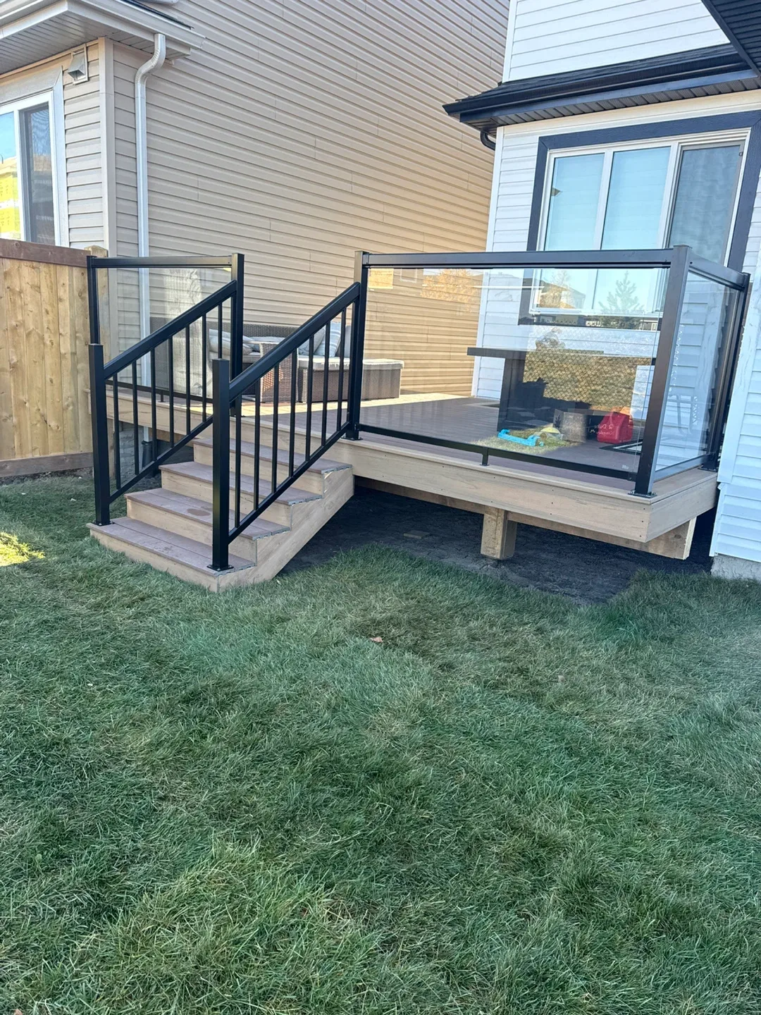 Shower door aluminum railing image indicator(7)