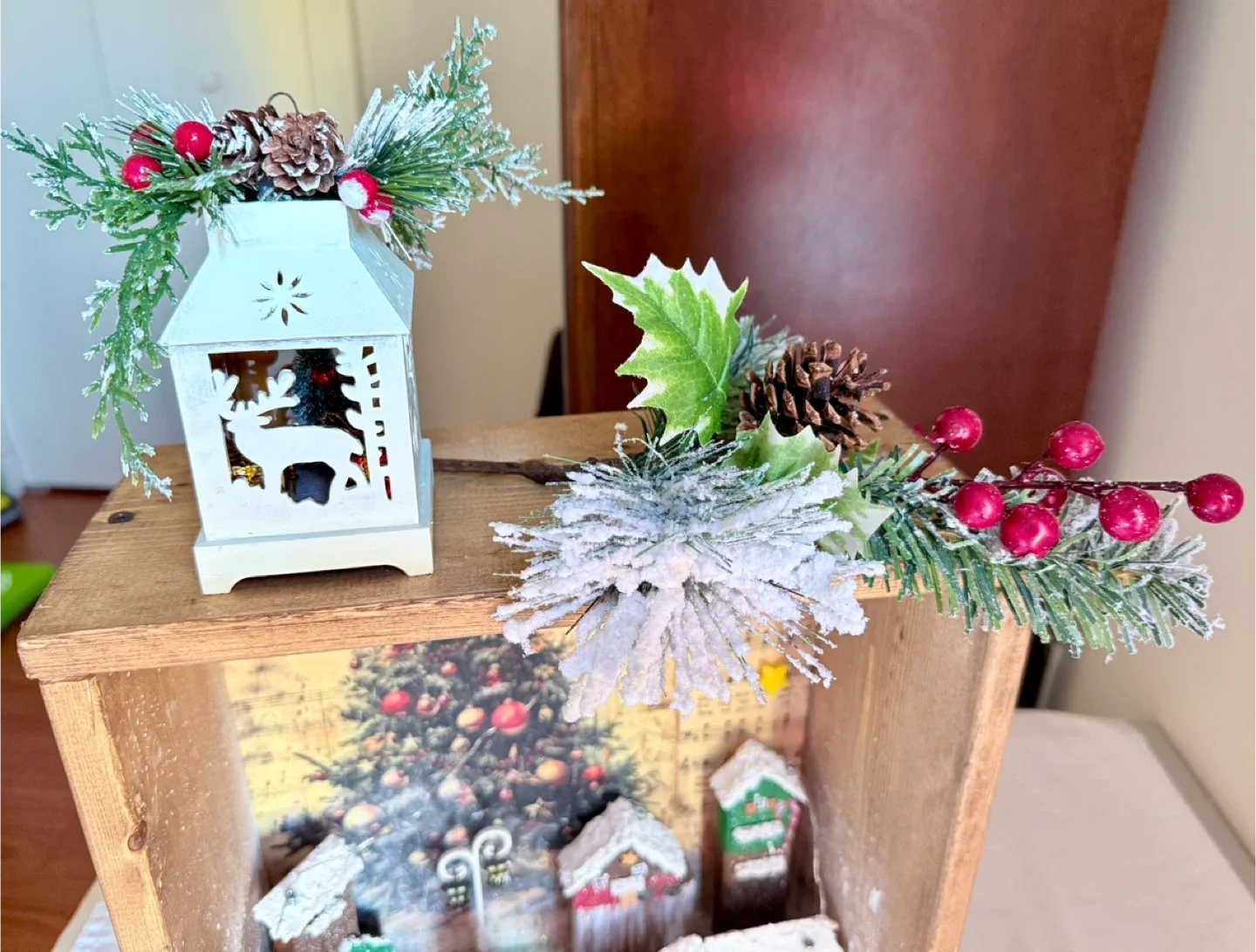 Christmas Village Shadow Box Display image indicator(6)