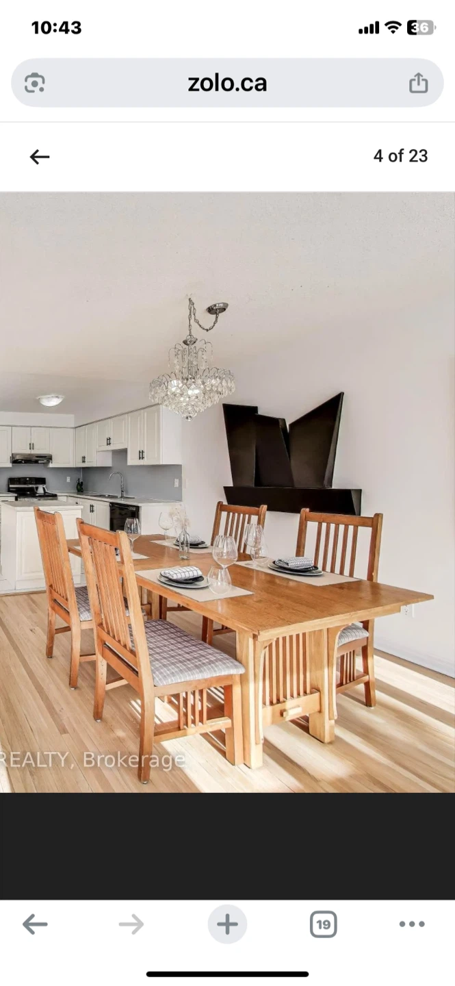Extendable Wooden Dining Table. Table without chairs