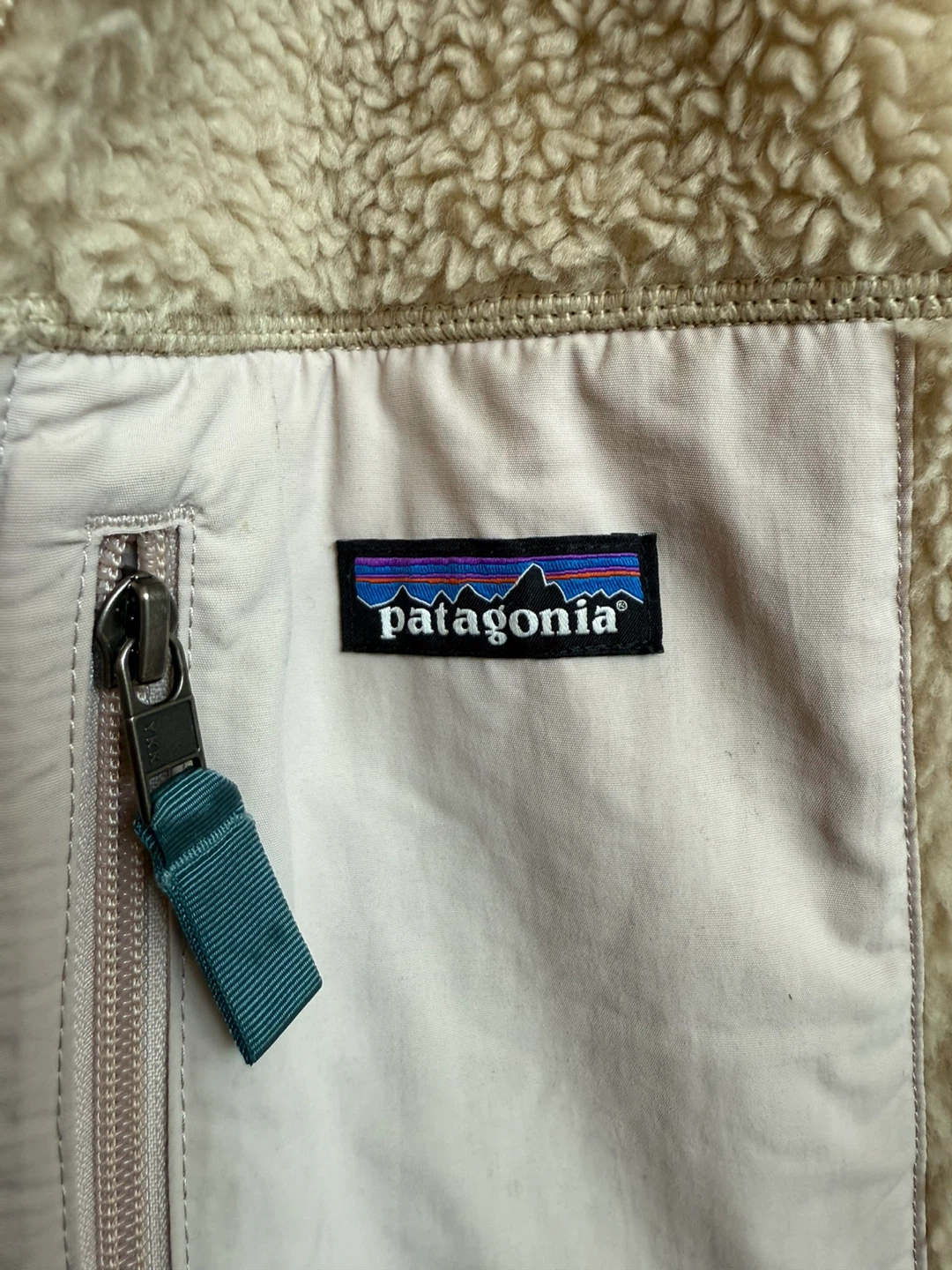 Patagonia Retro Pile Fleece Jacket - photo 3