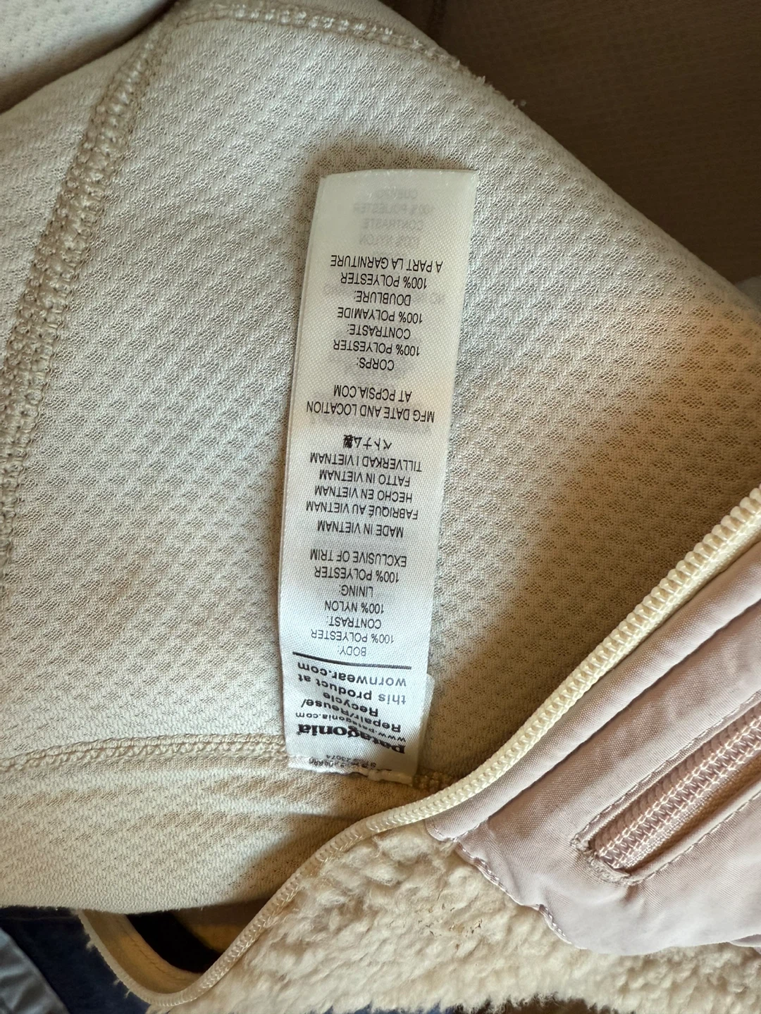 Patagonia Retro Pile Fleece Jacket - photo 5