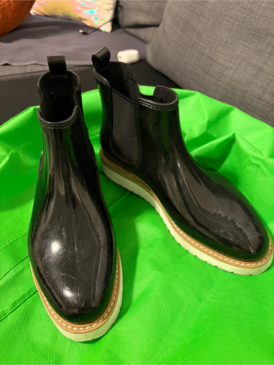 Cougar Chelsea Black Rain Boots - Size 7 thumbnail