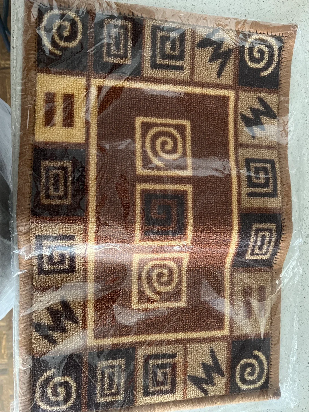 Small Patterned Bron Bath Mat, New