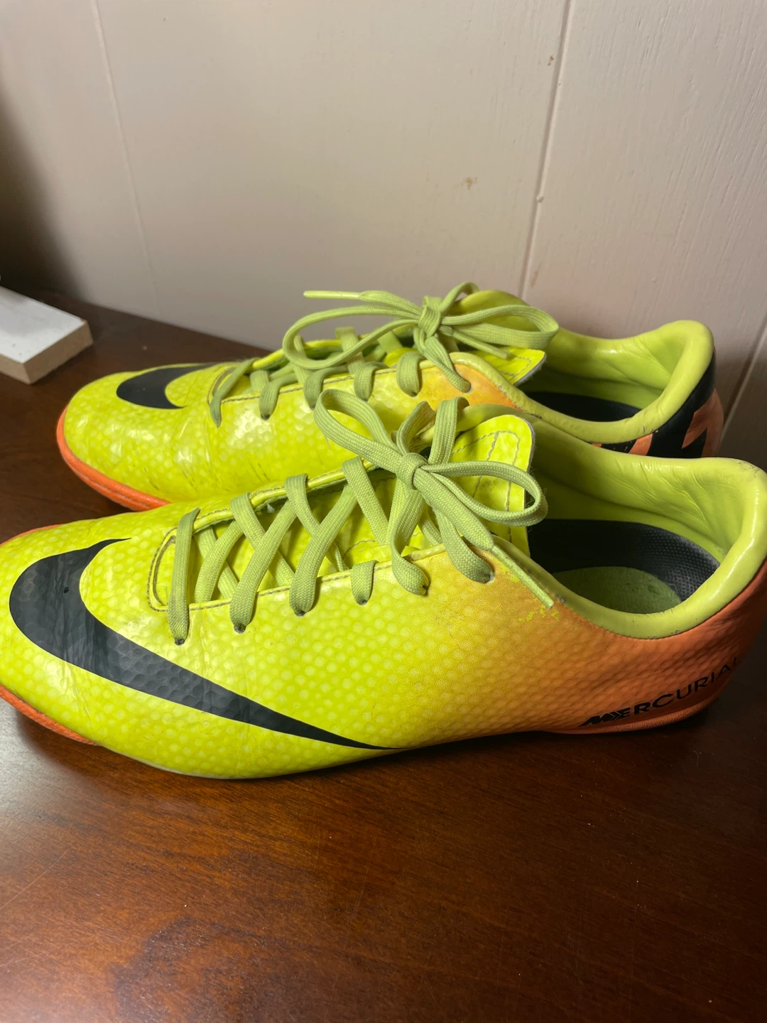 Nike Mercurial Yellow Soccer Shoes - Size 4 US - photo 2