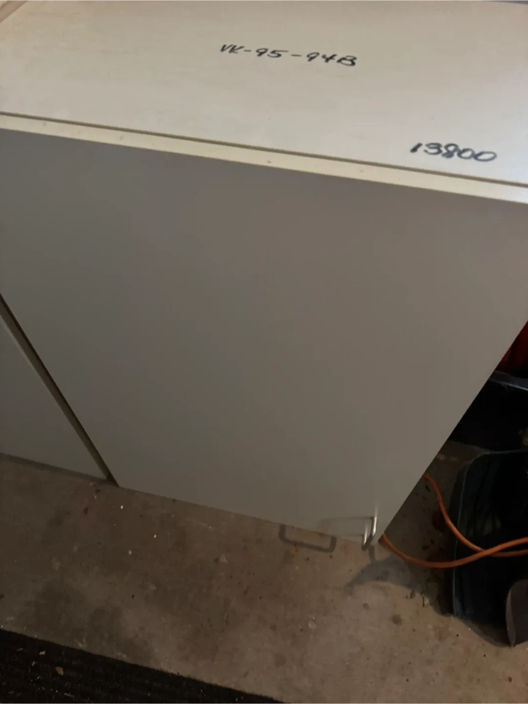 White Kitchen Cabinets