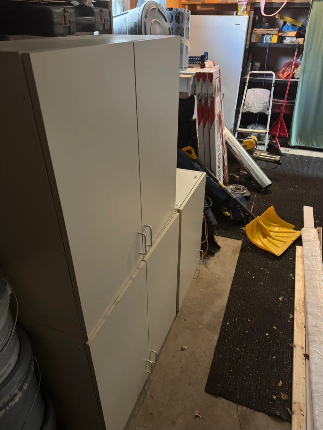 White Kitchen Cabinets - photo 2