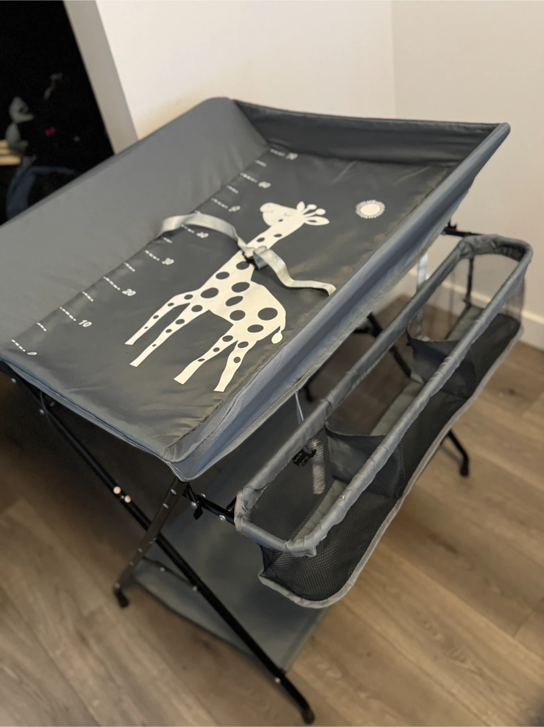 Baby Changing Table - Giraffe Design