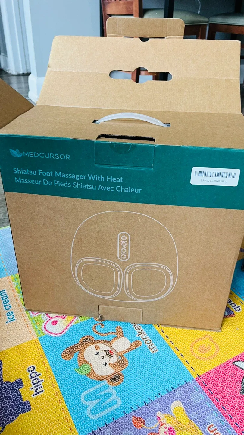 Medcursor Shiatsu Foot Massager with Heat - Like New! image indicator(6)