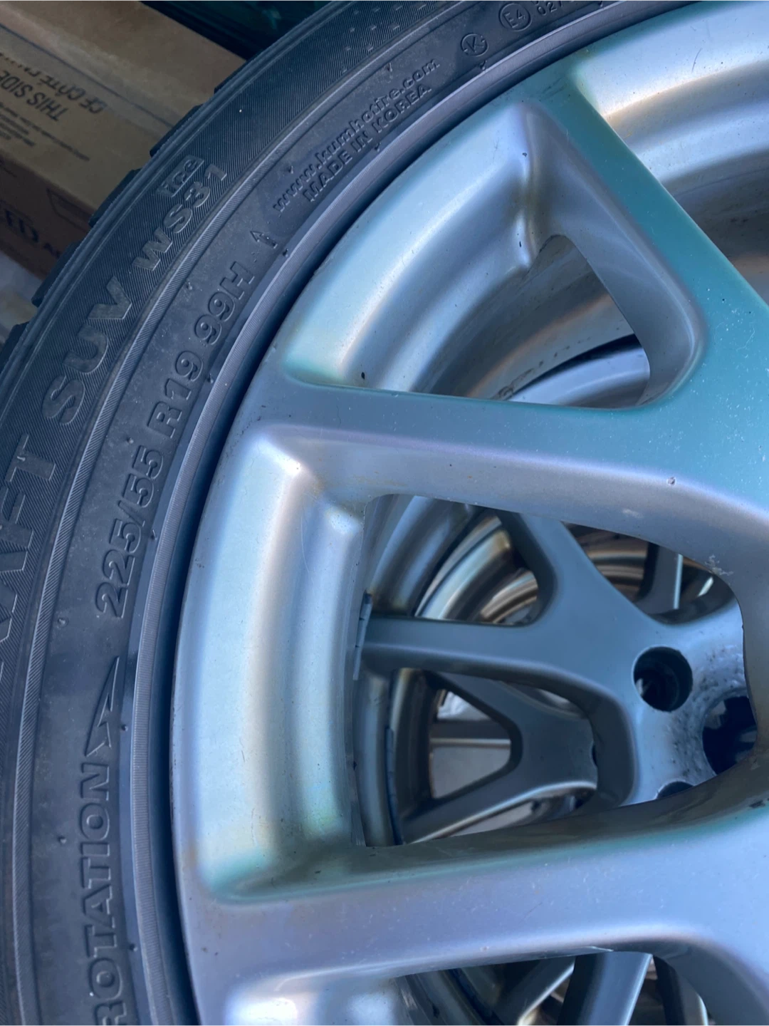 Kumho Wintercraft SUV WS31 Tires 225/55R19 - photo 3