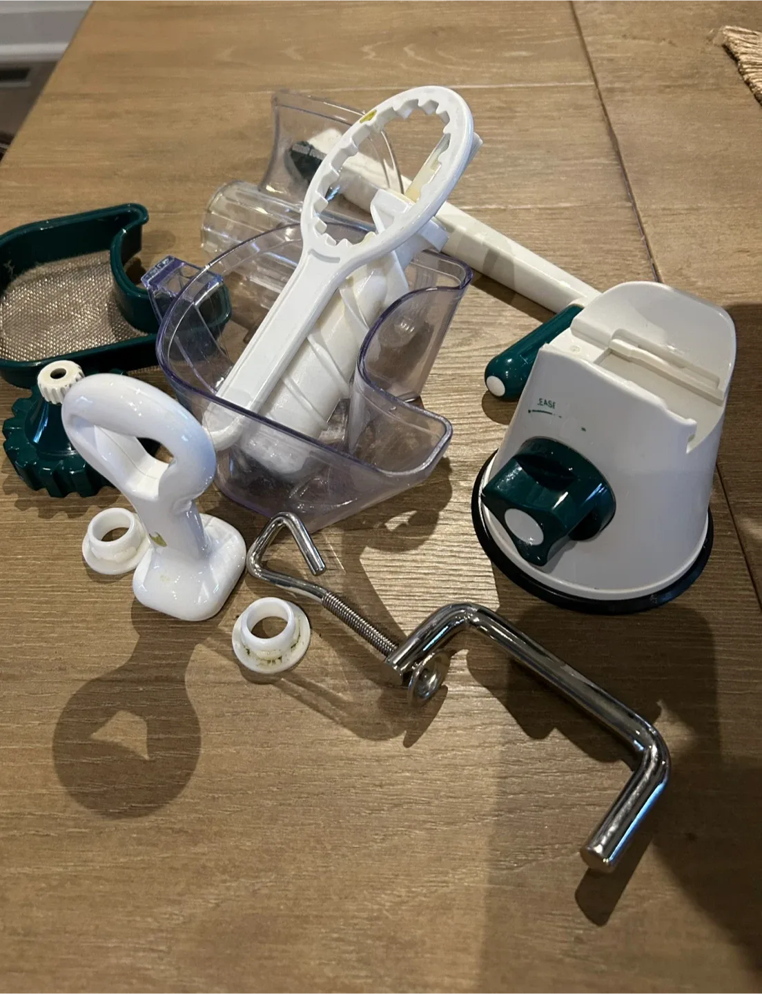 The healthy juicer, manual, wheat grass, and greens juicer image indicator(4)