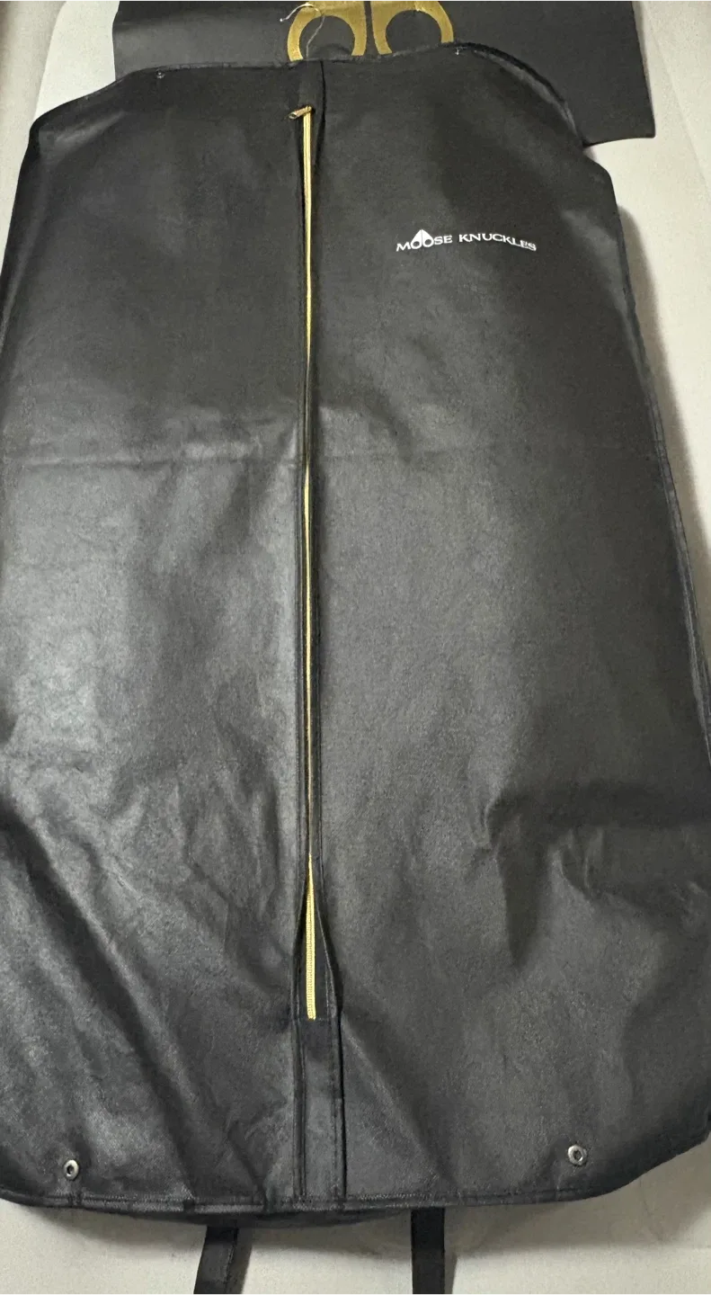 Moose Knuckles Parka - Green Winter Jacket image indicator(2)