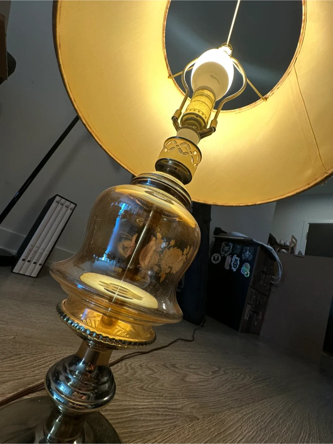 Vintage lamp💡🕯️free image indicator(2)
