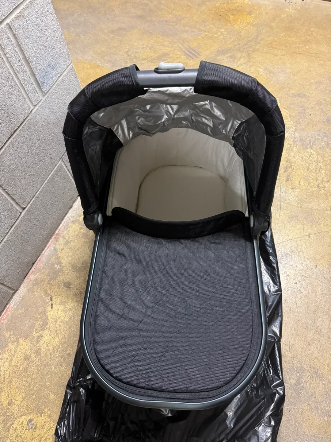 UPPAbaby Vista Stroller with Bassinet and RumbleSeat image indicator(9)