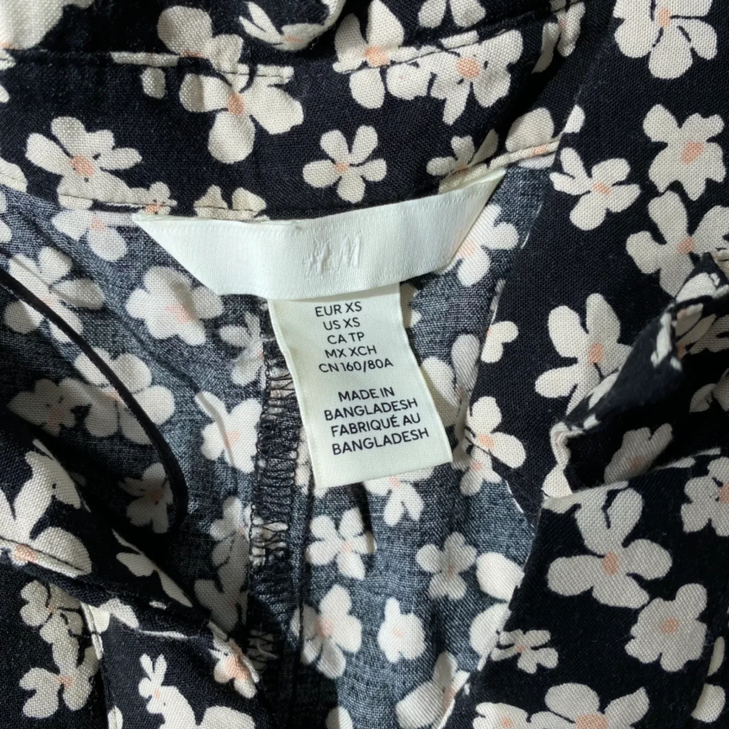 H&M Maxi Long Sleeve Shirt Dress (XS) image indicator(7)