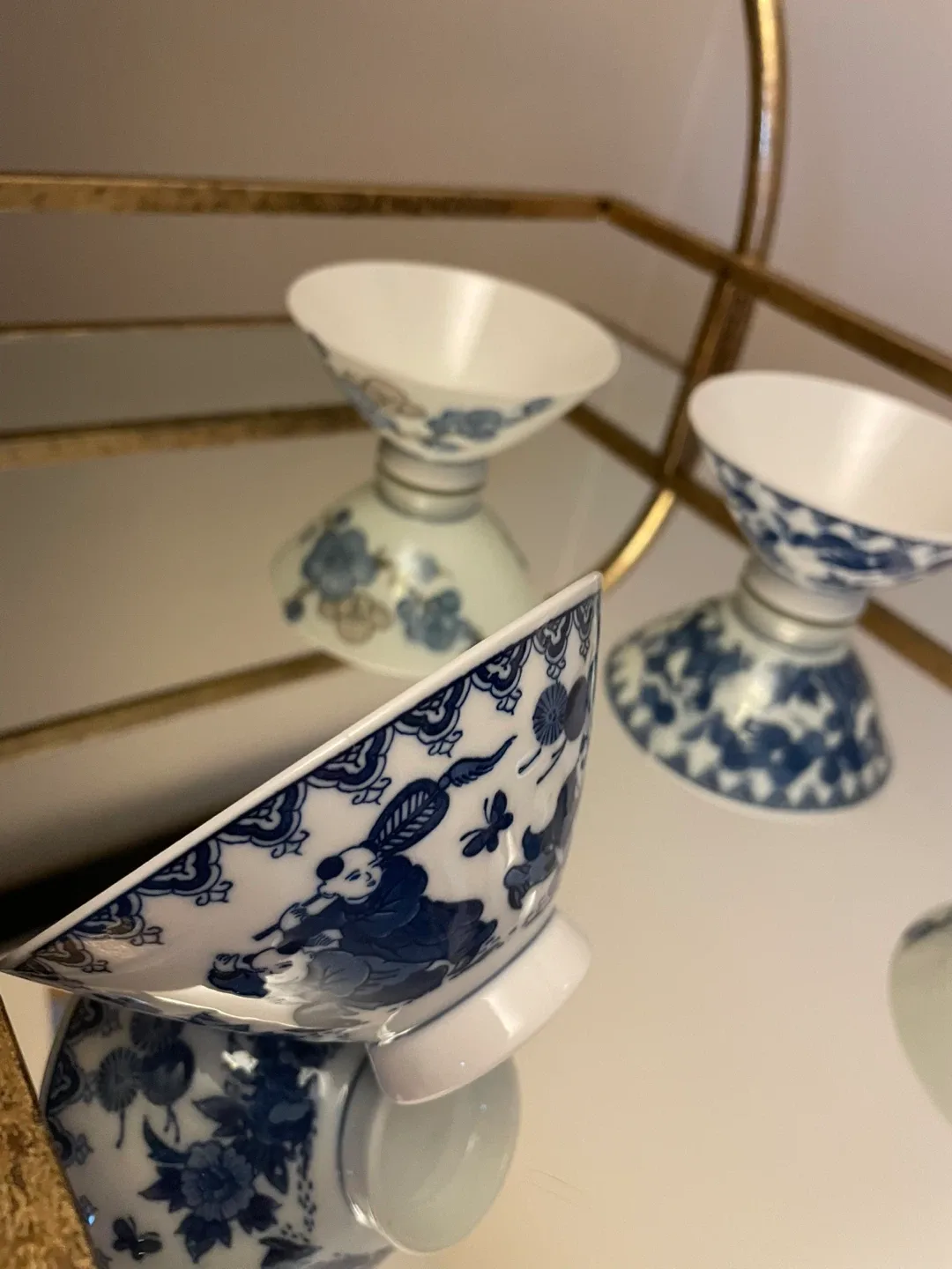Set of 4 Blue & White Rice Bowls Vintage image indicator(4)