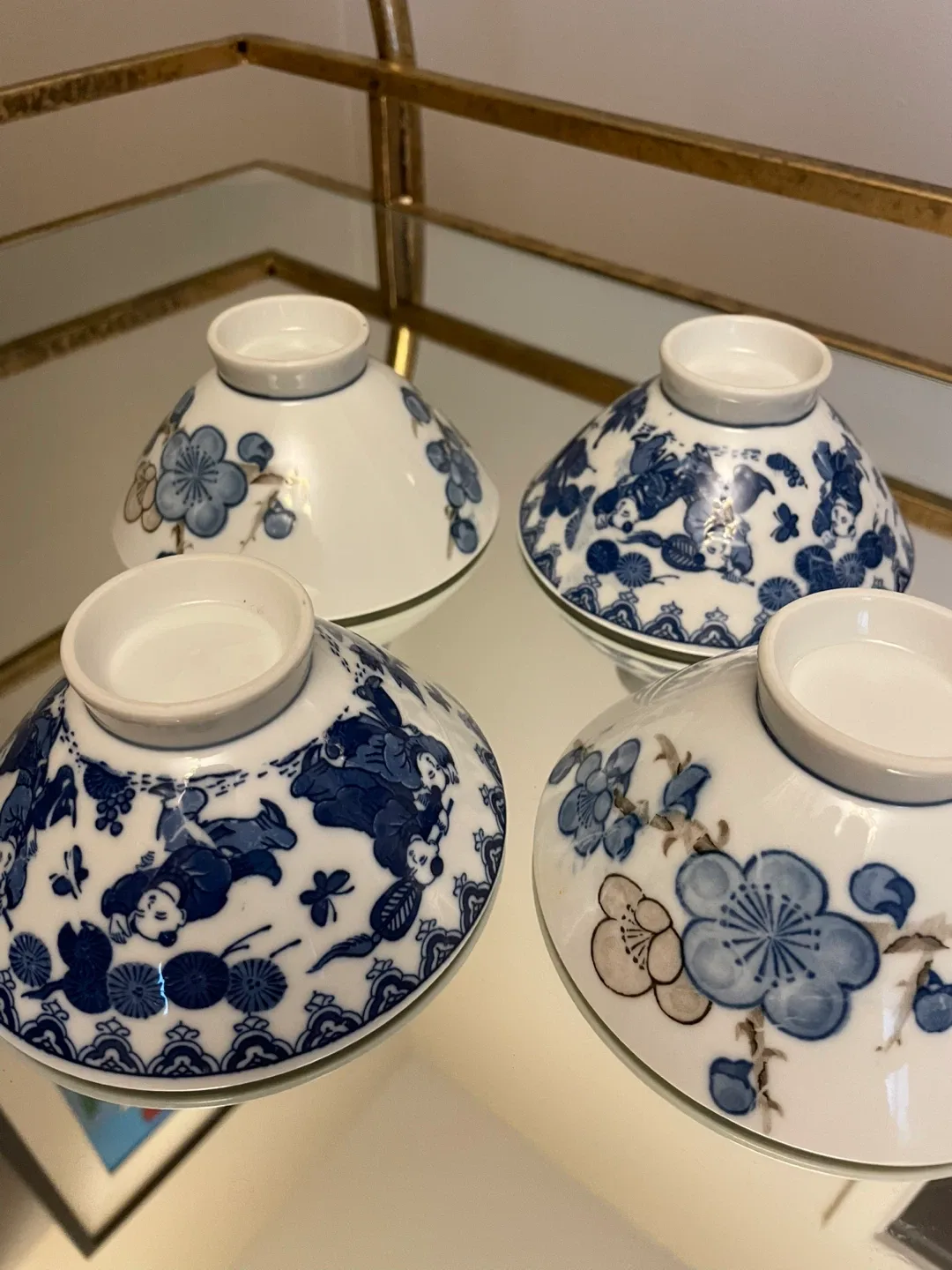 Set of 4 Blue & White Rice Bowls Vintage image indicator(2)