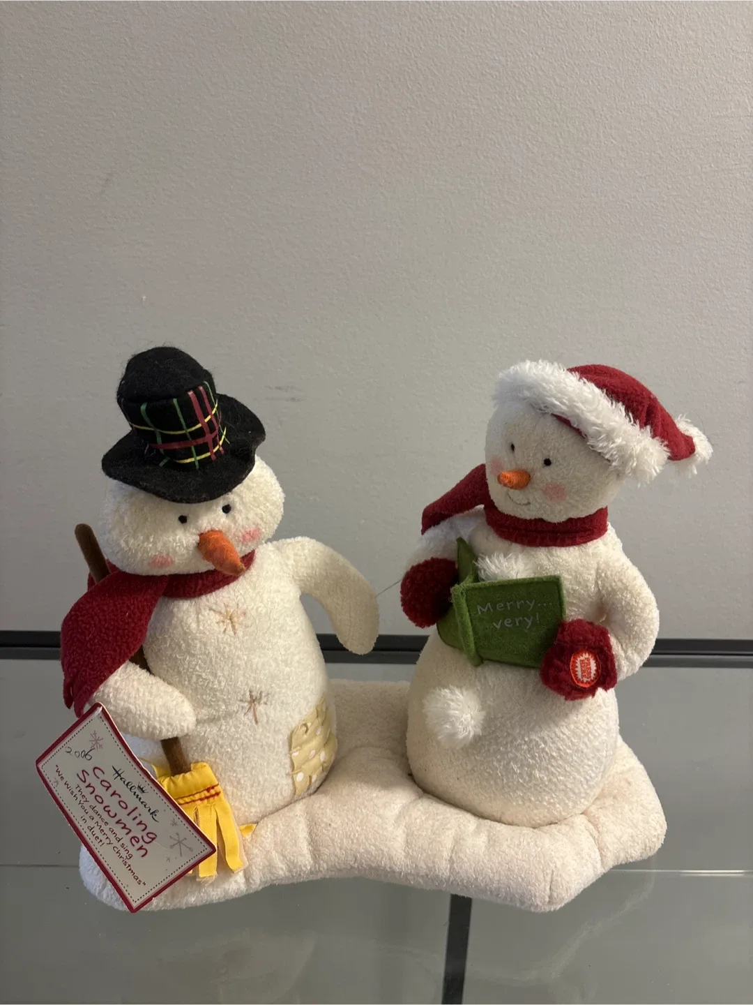 Hallmark Caroling Snowmen Plush Decoration image indicator(3)