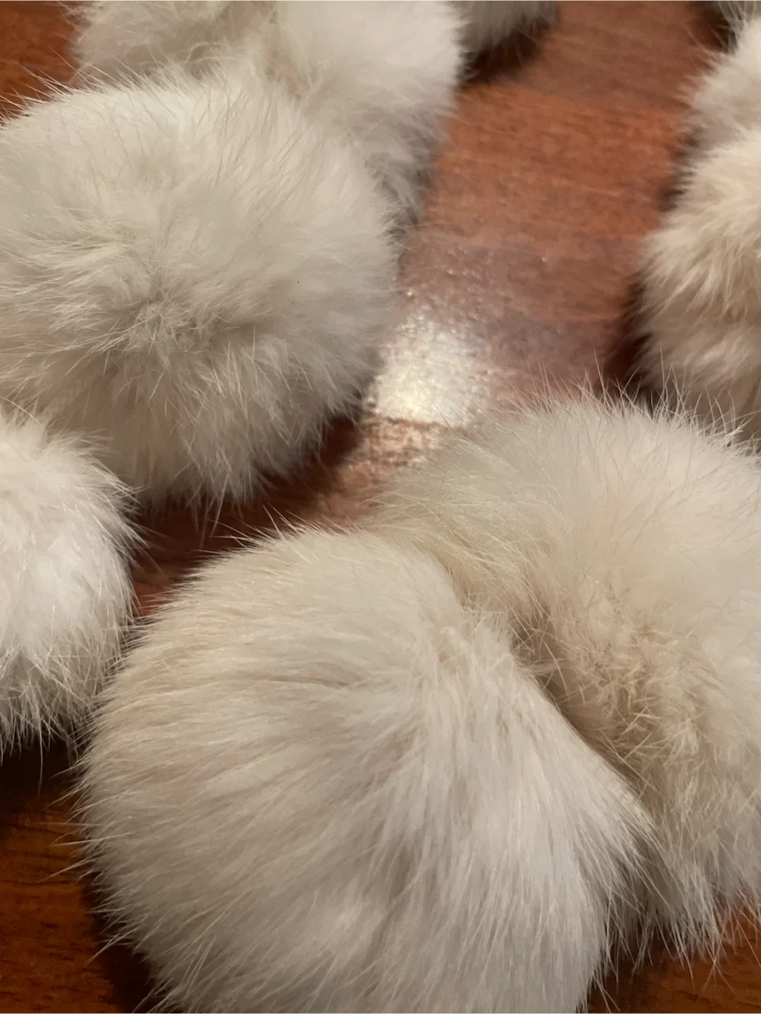 White Fur Pom Pom scarf image indicator(2)