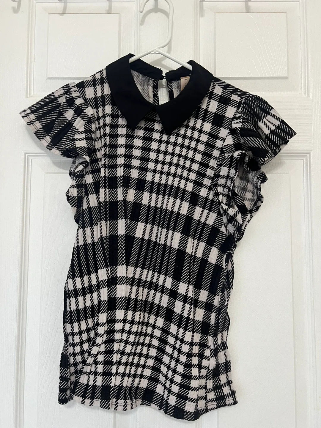 Used women tops image indicator(5)