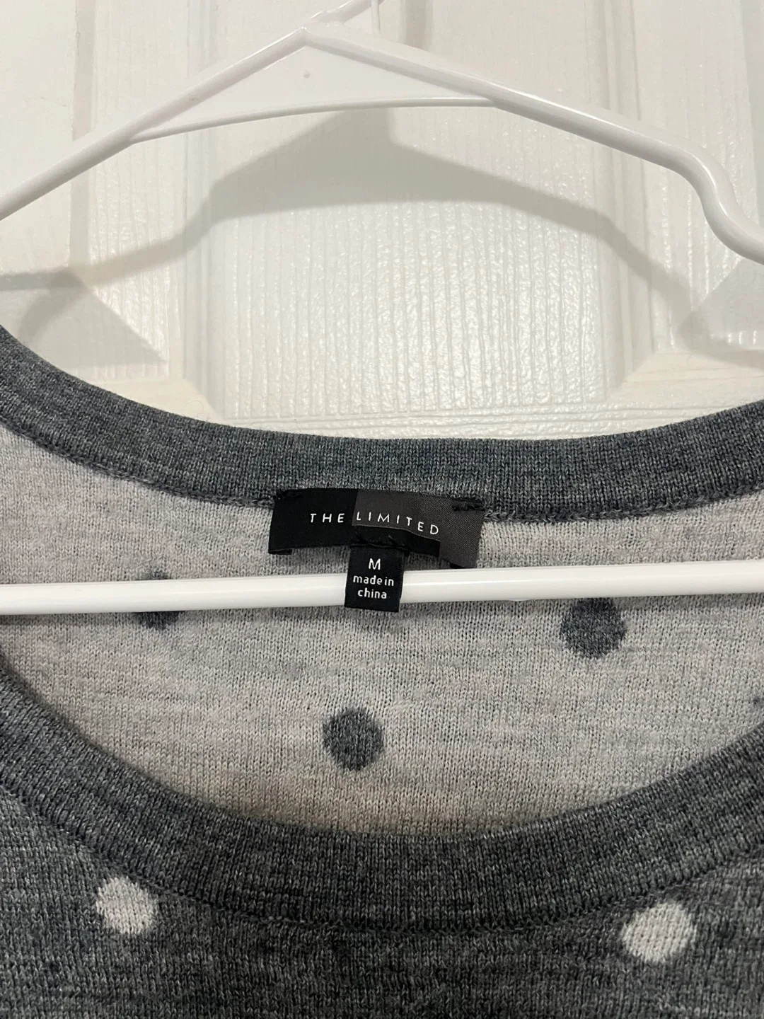 Used women tops image indicator(4)