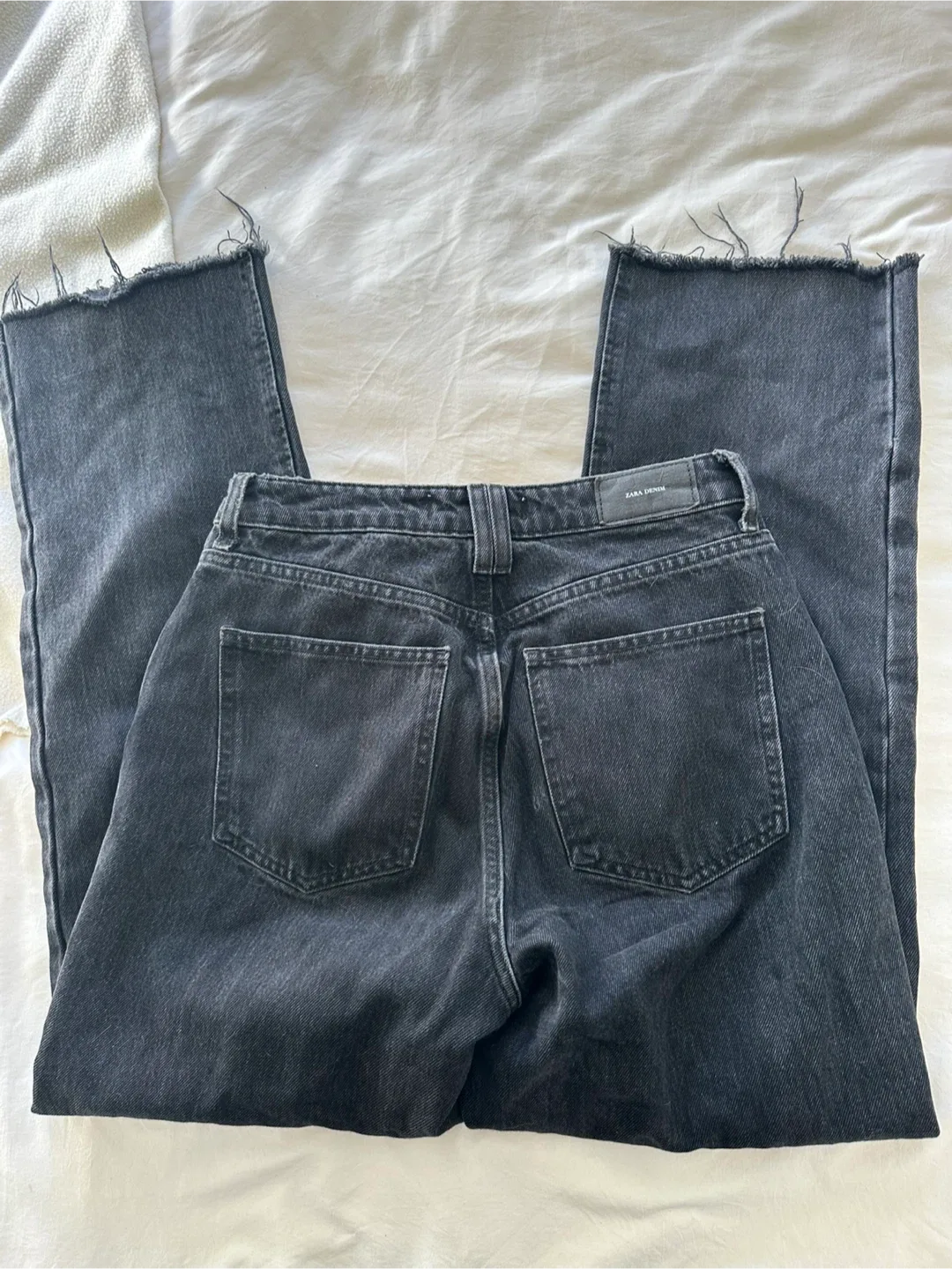 Wide leg Zara jeans image indicator(5)