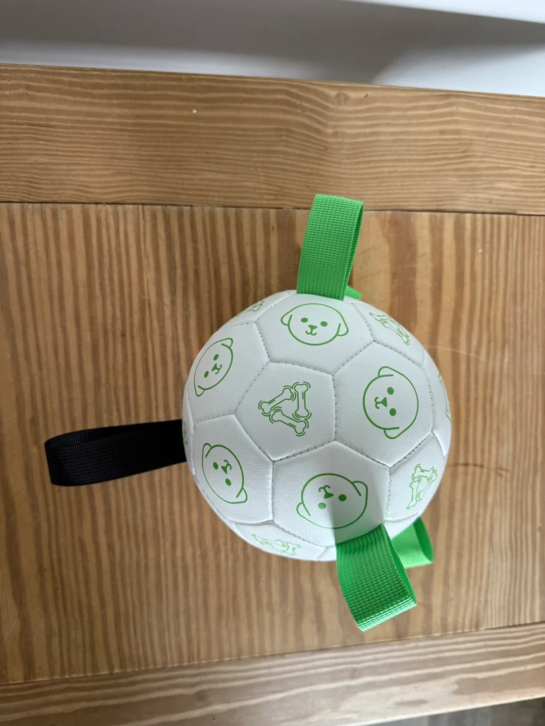 Dog/Cat Toy Ball with Ribbons image indicator(2)