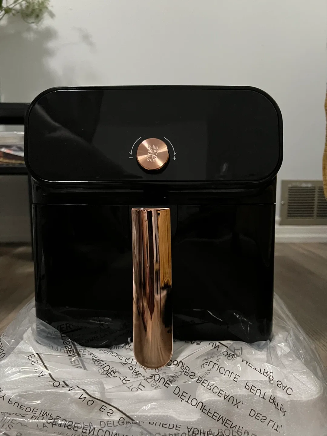 Air Fryer AF06D02-M - in Box! image indicator(3)