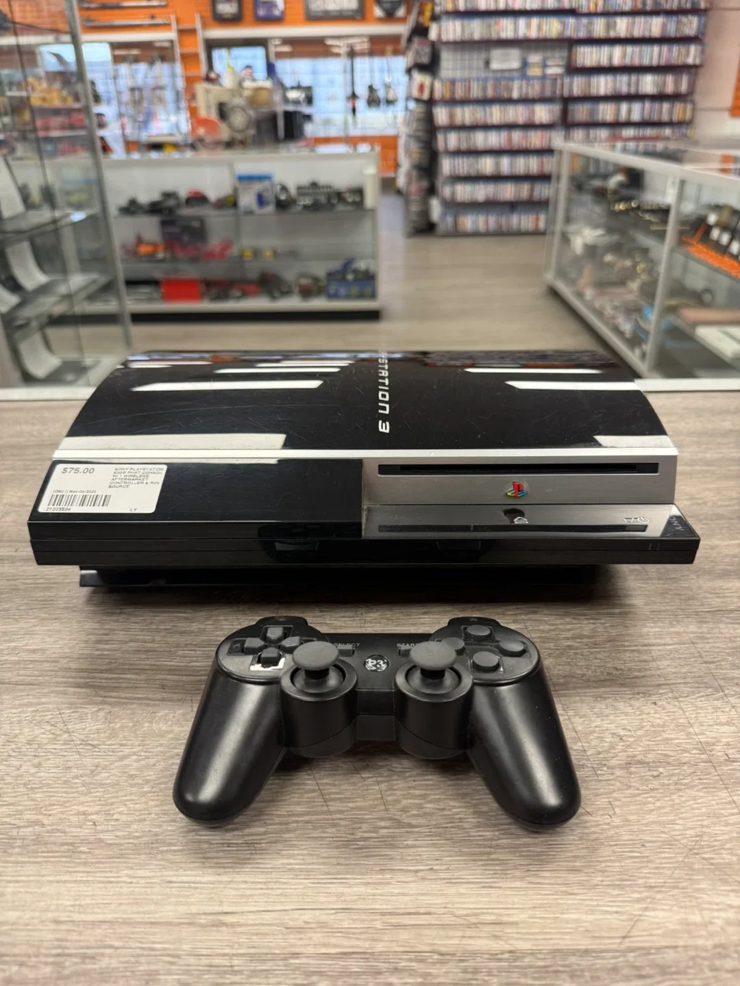 Sony PlayStation 3 (80GB) w/ Controller thumbnail