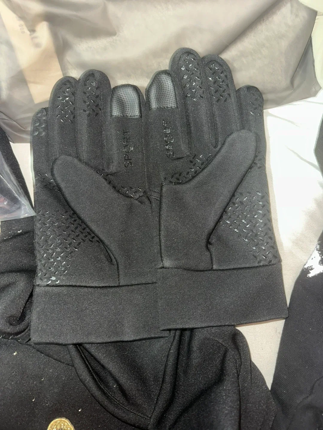 SPORT Black Gloves image indicator(2)